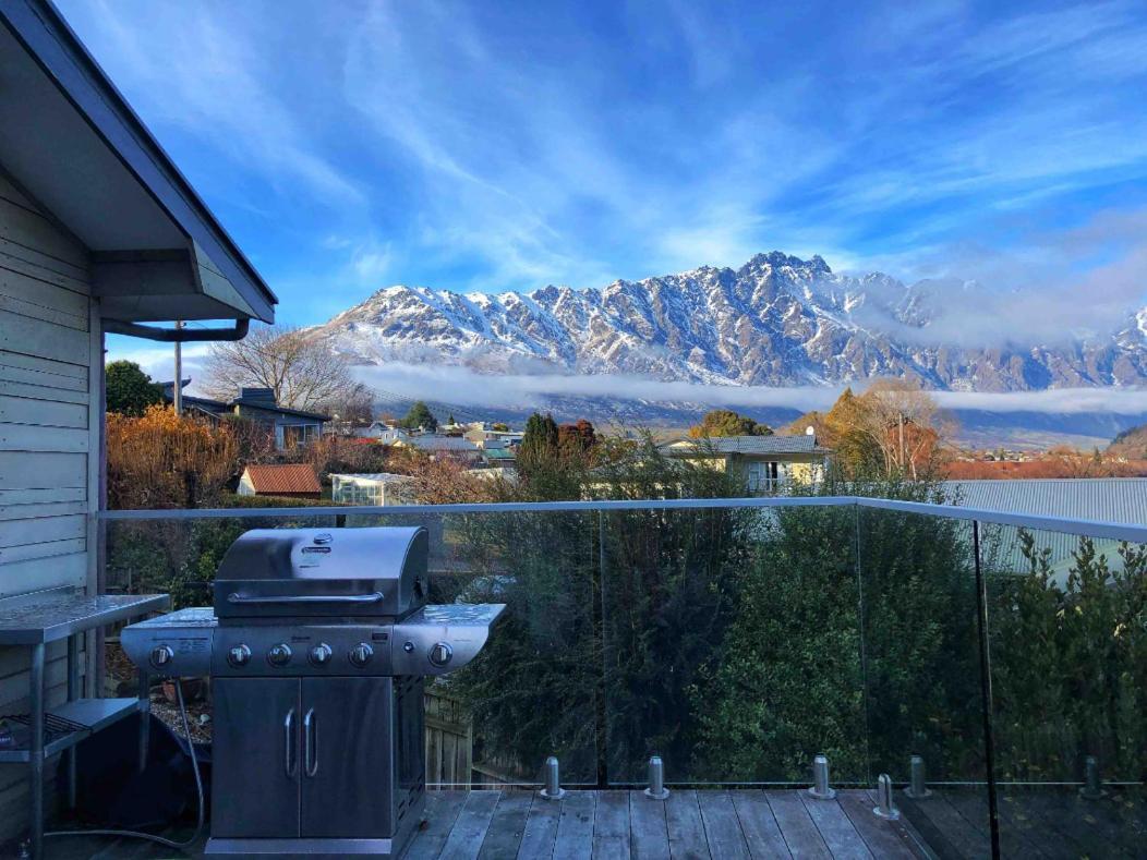 Pencarrow Lakeside Apartment クイーンズタウン エクステリア 写真