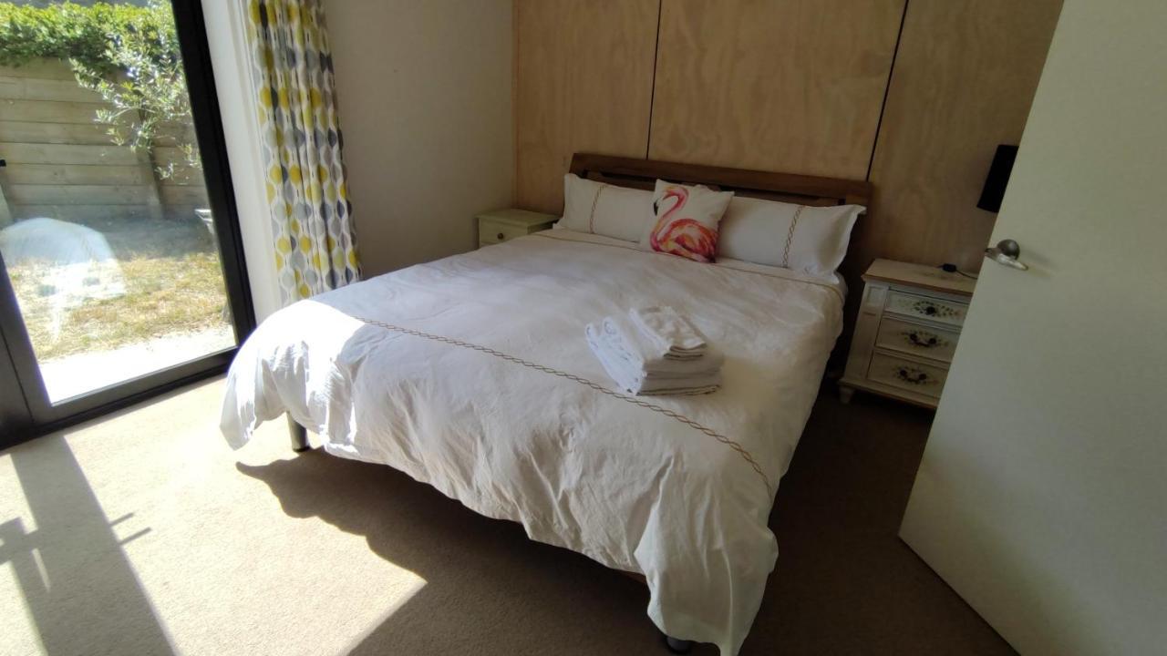 Pencarrow Lakeside Apartment クイーンズタウン エクステリア 写真