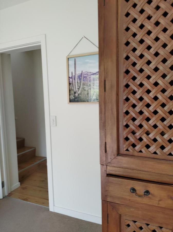 Pencarrow Lakeside Apartment クイーンズタウン エクステリア 写真