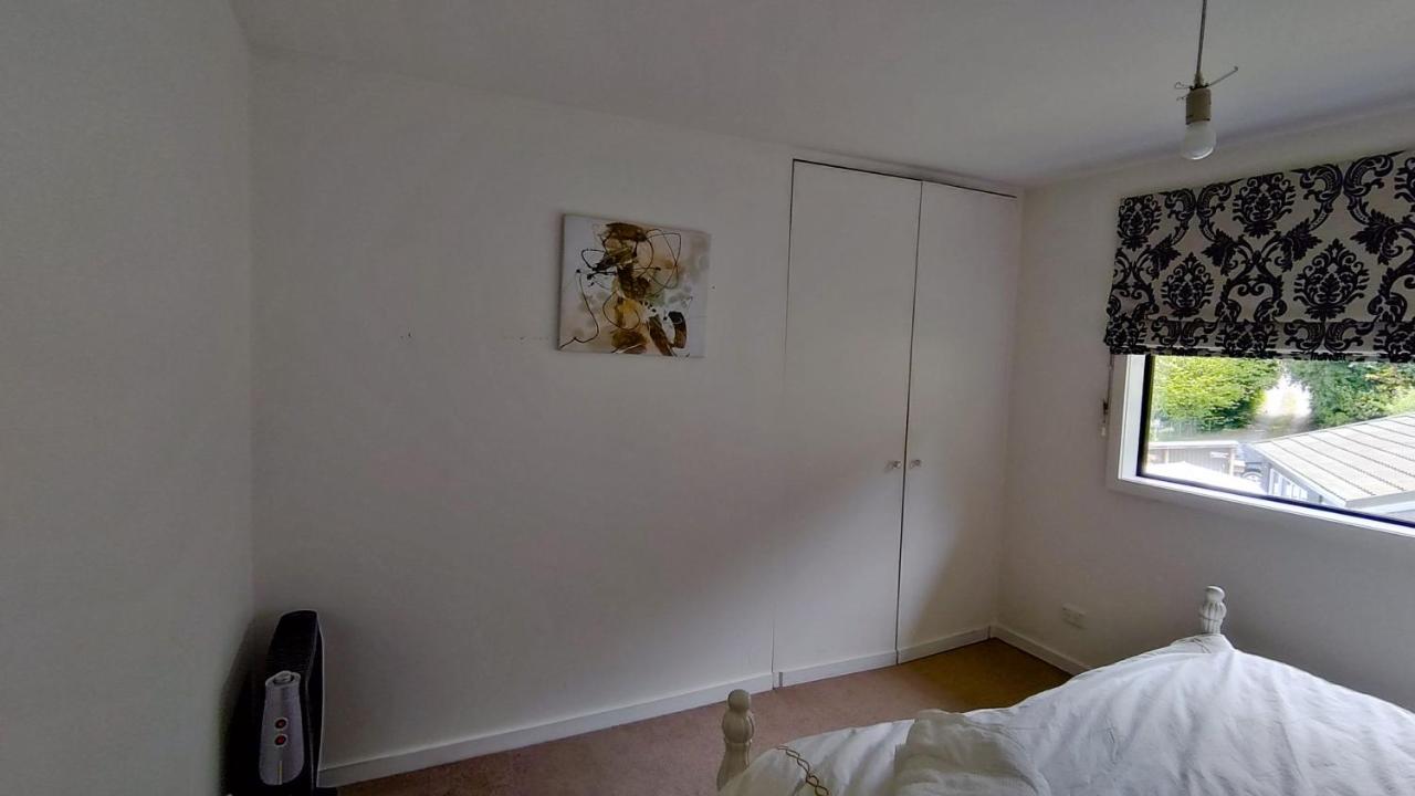Pencarrow Lakeside Apartment クイーンズタウン エクステリア 写真