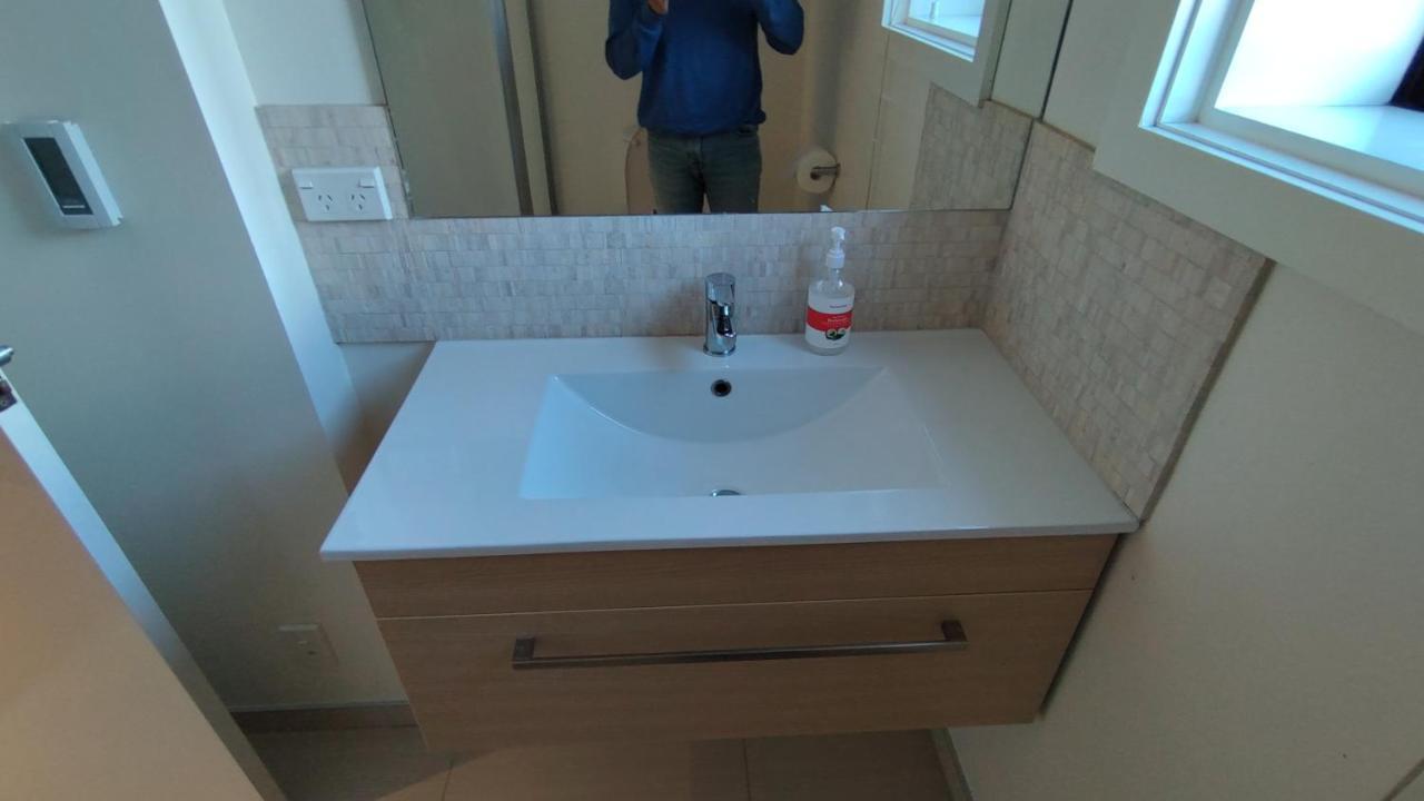 Pencarrow Lakeside Apartment クイーンズタウン エクステリア 写真